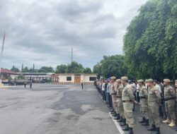 Polres Lotim Gelar Apel Kesiapan Pengamanan Malam Takbiran