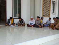 Bhabinkamtibmas Desa Sambalia Silaturahmi dengan Tokoh Agama dan Masyarakat