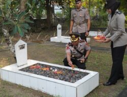 Kapolres Lotim Pimpin Upacara Ziarah Rombongan dan Tabur Bunga di Taman Makam Pahlawan Rinjani Selong